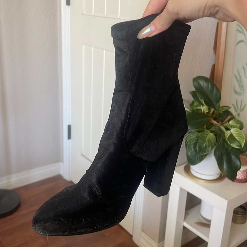 Steve Madden Velvet Black boots